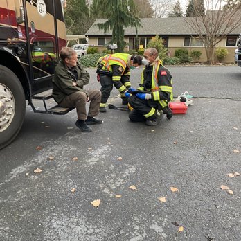 Gutter King - Fire Department Medics Checking me out - Gutter Services Near Me - Mountlake Terrace, Washington Gutter King - Fire Department Medics Checking me out - Gutter Services Near Me - Mountlake Terrace, Washington