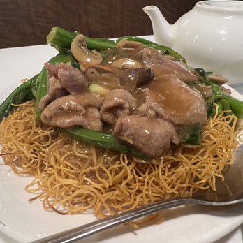 Phoenix Inn Chinese Cuisine - Crispy noodles with beef and gravy - Chinese Near Me - Alhambra, California Phoenix Inn Chinese Cuisine - Crispy noodles with beef and gravy - Chinese Near Me - Alhambra, California