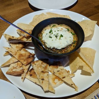 Moxies Pickering Restaurant - Vegetarian goat cheese and mushroom dip - Canadian (New) Near Me - Pickering, Ontario