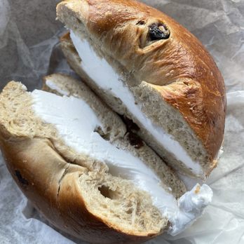 Nicos Bagels & Brunch - Cinnamon Raisin Bagel with Vegan Cream Cheese - Breakfast & Brunch Near Me - Gambrills, Maryland