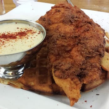 900 Grayson - Chicken and Waffles with Gravy - Breakfast & Brunch Near Me - Berkeley, California 900 Grayson - Chicken and Waffles with Gravy - Breakfast & Brunch Near Me - Berkeley, California
