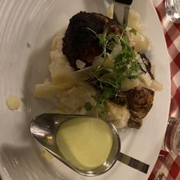 Rotisserie chicken with mashed potatoes