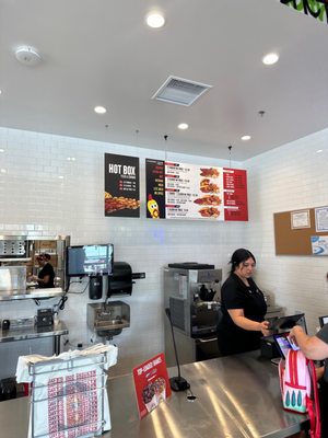 Dave’s Hot Chicken by null