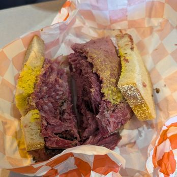 Schwartz's - Delis Near Me - Montreal, Quebec Schwartz's - Delis Near Me - Montreal, Quebec