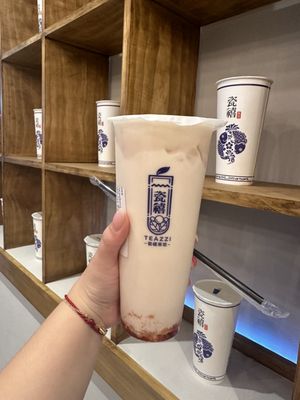 Teazzi Tea Shop by null