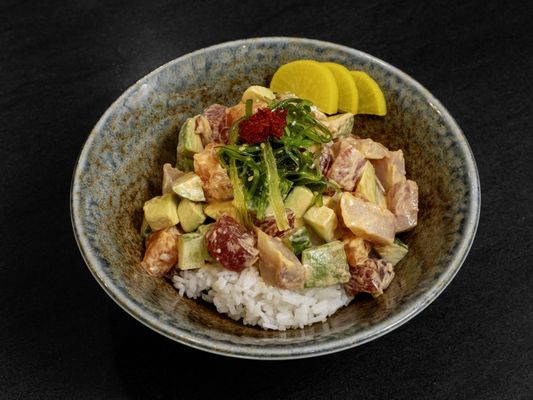 Mangetsu Sushi by null