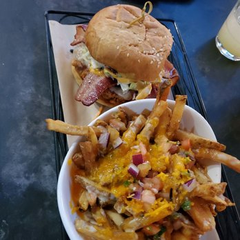 5280 Burger Bar - Chicken sandwich and queso fries - Burgers Near Me - Denver, Colorado