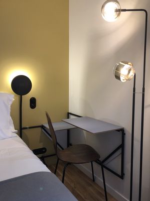 New Hotel Le Voltaire by null