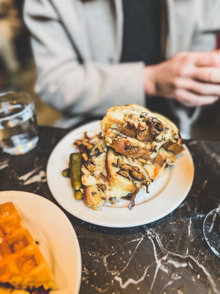 Social spots from Buvette