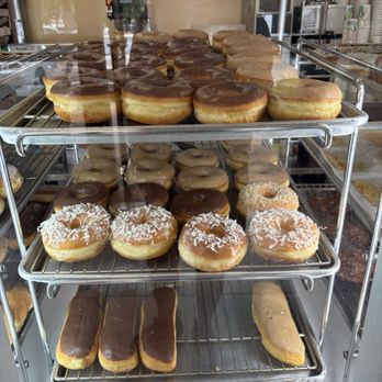 Tyler's Donuts - Donuts Near Me - Carpinteria, California