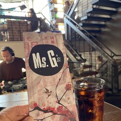 Ms. G's - Interior