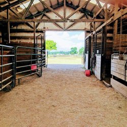Luella Stables