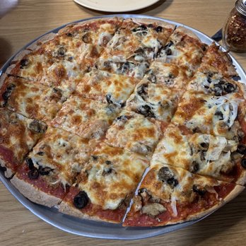 Joe's Pizzeria - Our Pizza - Pizza Near Me - Wheeling, Illinois