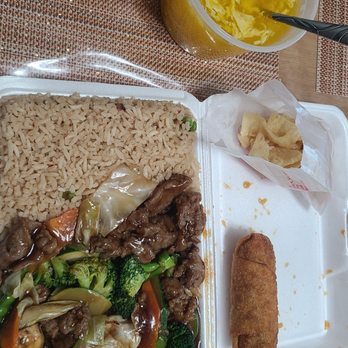 Dragon Wok - Beef with vegetables lunch with egg drop soup and egg roll - Chinese Near Me - Albuquerque, New Mexico