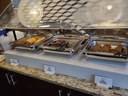 Holiday Inn Express & Suites Wyomissing - Image 4