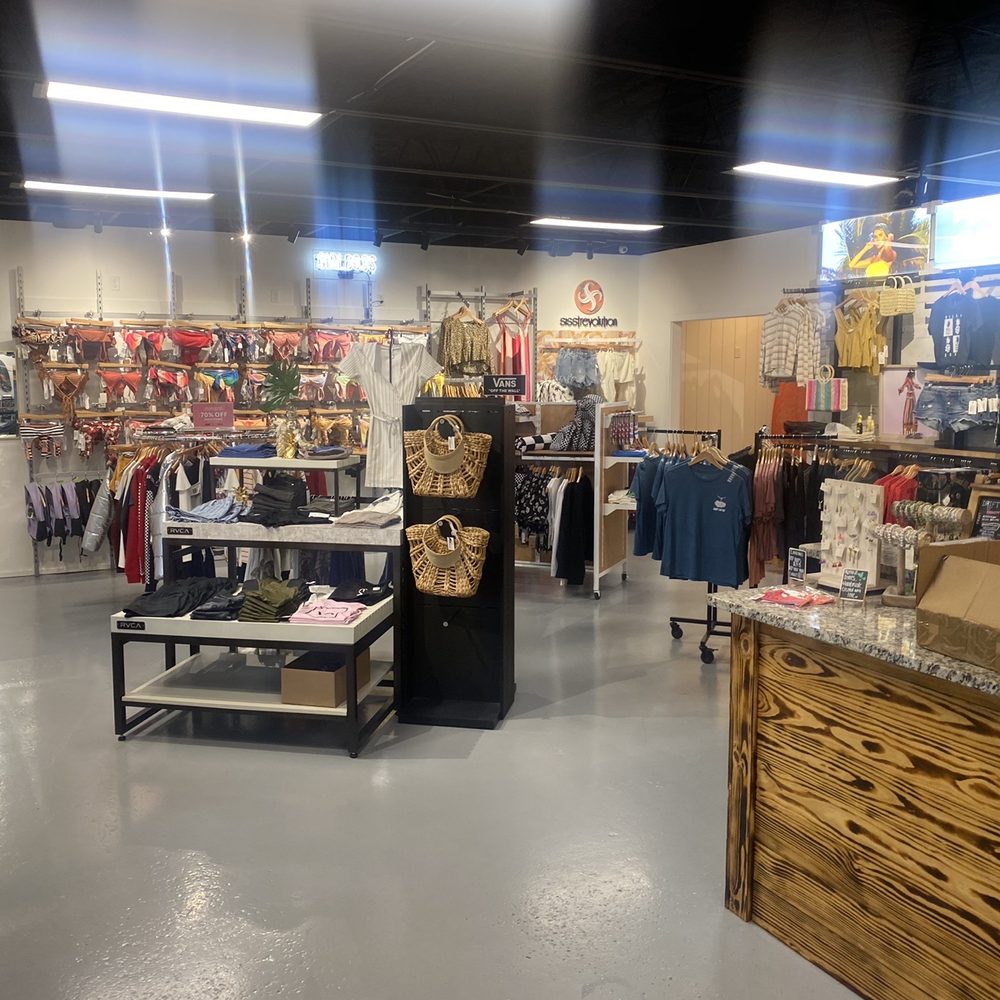 Drift House - Men's Clothing Near Me - Cocoa Beach, Florida Drift House - Men's Clothing Near Me - Cocoa Beach, Florida