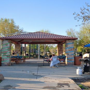 North Natomas Community Park - Large gazebo with BBQ grills - Parks Near Me - Sacramento, California North Natomas Community Park - Large gazebo with BBQ grills - Parks Near Me - Sacramento, California