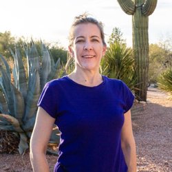 Traveling Therapeutic Massage - Rachel, owner, licensed Massage Therapist