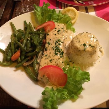 Au Reveil du XV - The Salmon in a sorrel sauce. - French Near Me - Paris, 75