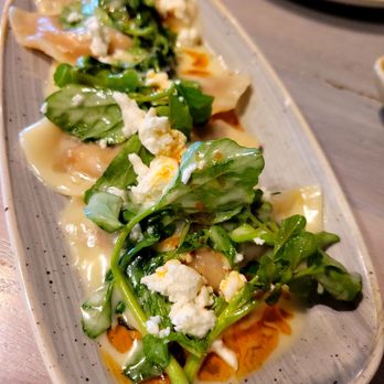 Moku Kitchen - Cocktail Bars Near Me - Honolulu, Hawaii