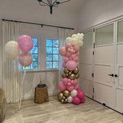 Lucky Duck - Stand Alone 6.5Ft, Party Bouquet
