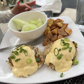 SideBar - Crabcake Eggs Benedict - Bars Near Me - Leesburg, Virginia