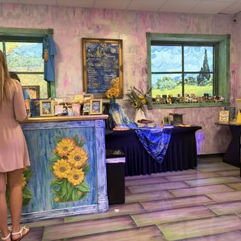 Van Goghblin Cafe - Coffee & Tea Near Me - Orlando, Florida