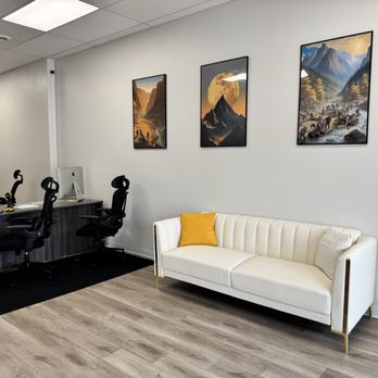 Gold Rush - Store Interior - Gold Buyers Near Me - Pittsburgh, Pennsylvania Gold Rush - Store Interior - Gold Buyers Near Me - Pittsburgh, Pennsylvania