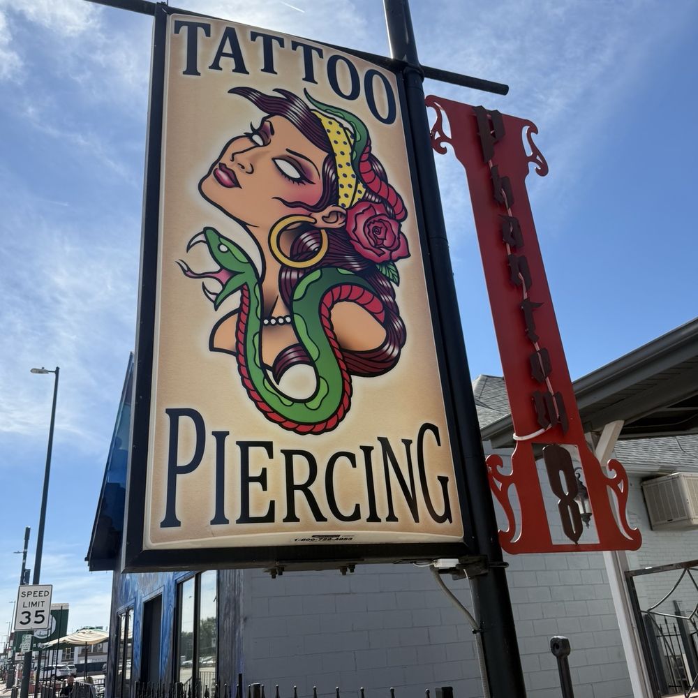 Phantom 8 Tattoo & Piercing - Tattoo Near Me - Englewood, Colorado