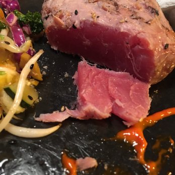 Cruzes Credo - Rare tuna steak - Vegan Near Me - Lisbon, 11