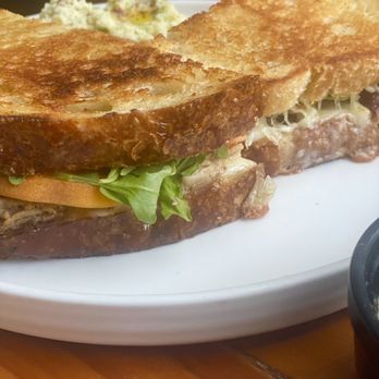 Corner Project Ales & Eats - Gastropubs Near Me - Geyserville, California
