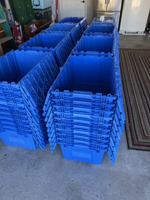Tote Rental - TOTE & DOLLY RENTAL
Our totes and dollies can be rented in a range of quantities and time frames depending on your needs. A minimum of 30 totes is required up to 100. One dolly will be provided with every 10 totes rented.
We offer complimentary curbside delivery and pickup. Each tote is individually sanitized before delivery and our inventory labeling system provides a customer friendly system for efficient loading and offloading.
Replacement costs for damaged materials include $35/tote and $65/dolly.
TOTE VOLUME GUIDELINES:
Studio (250-500 sq. ft.) 20-30 totes
Large Apartment (750-1,000 sq. ft.) 30-40 totes
2 Bedroom Residence (1,250-2,000 sq. ft.) 40-60 totes
3 Bedroom Residence (2,000-3,000 sq. ft.) 60-80 totes
4 Bedroom Residence (3,500-4,000 sq. ft.) 80-100 totes
5 Bedroom Residence (4,000 + sq. ft.) 100-120 totes Tote Rental - TOTE & DOLLY RENTAL
Our totes and dollies can be rented in a range of quantities and time frames depending on your needs. A minimum of 30 totes is required up to 100. One dolly will be provided with every 10 totes rented.
We offer complimentary curbside delivery and pickup. Each tote is individually sanitized before delivery and our inventory labeling system provides a customer friendly system for efficient loading and offloading.
Replacement costs for damaged materials include $35/tote and $65/dolly.
TOTE VOLUME GUIDELINES:
Studio (250-500 sq. ft.) 20-30 totes
Large Apartment (750-1,000 sq. ft.) 30-40 totes
2 Bedroom Residence (1,250-2,000 sq. ft.) 40-60 totes
3 Bedroom Residence (2,000-3,000 sq. ft.) 60-80 totes
4 Bedroom Residence (3,500-4,000 sq. ft.) 80-100 totes
5 Bedroom Residence (4,000 + sq. ft.) 100-120 totes