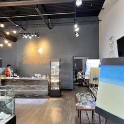 Castle Rocks and Jewelry - Service counter and jeweler working