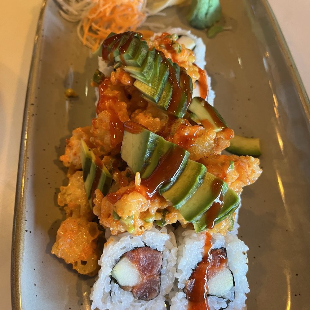 Eastern Peak - TNT roll - Asian Fusion Near Me - Nashville, Tennessee