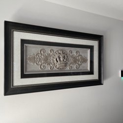 Robert's Fine Art & Framing