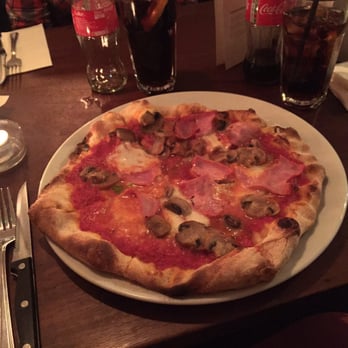 Mora Bar and Kitchen - Ham and garlic mushroom pizza - Italian Near Me - Glasgow, GLG Mora Bar and Kitchen - Ham and garlic mushroom pizza - Italian Near Me - Glasgow, GLG