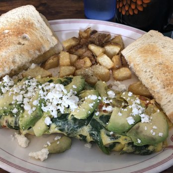 Connie's - Cafes Near Me - Vista, California