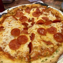Pepperoni pizza