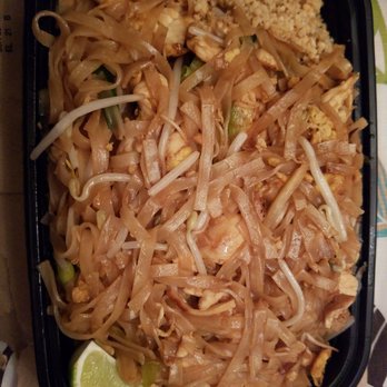 Green Thai Kitchen - Delicious Chicken Pad Thai! - Thai Near Me - Massapequa, New York Green Thai Kitchen - Delicious Chicken Pad Thai! - Thai Near Me - Massapequa, New York