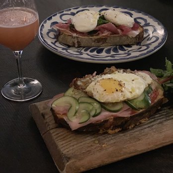 Dante - Poached eggs Italian combo Seasonal Bellini - Cocktail Bars Near Me - New York, New York