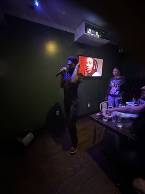 J Karaoke by null