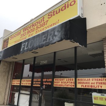Social Workout Studio - Trainers Near Me - Chatsworth, California