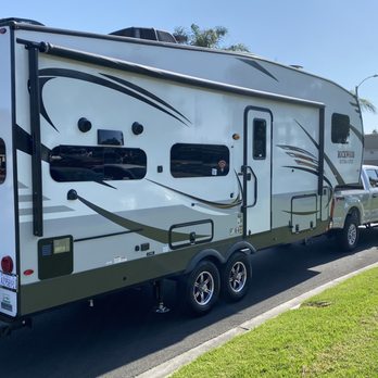 Giant RV - RV Dealers Near Me - Colton, California Giant RV - RV Dealers Near Me - Colton, California