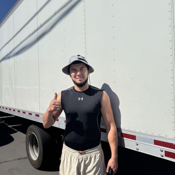 BZ Moving - The guy who wore sandals - Movers Near Me