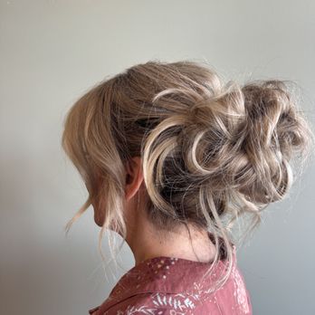 Thermal Dry Bar - Updo for bridal - Hair Salons Near Me - Valencia, California Thermal Dry Bar - Updo for bridal - Hair Salons Near Me - Valencia, California