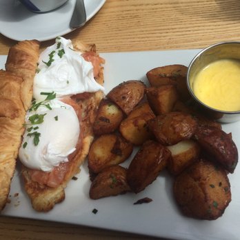 Frenchie Wine Bistro - Eggs benedict with smoked salmon - Wine Bars Near Me - Boston, Massachusetts Frenchie Wine Bistro - Eggs benedict with smoked salmon - Wine Bars Near Me - Boston, Massachusetts