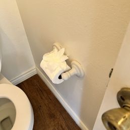 Bathroom is perfectly clean!! Bathroom is perfectly clean!!