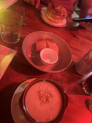 Frenchies Diner by null