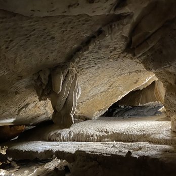 Boyden Cavern - Inside the cave - Tours Near Me - Kings Canyon, California