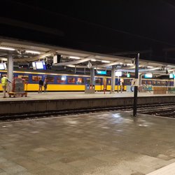 Station Zwolle - Platform at Zwolle Station